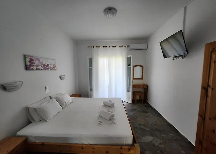 Lägenhetshotell Lucia Agios Georgios Pagon