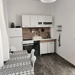 Lucia 3* Agios Georgios Pagon