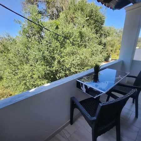 Lucia Appart hôtel Agios Georgios Pagon