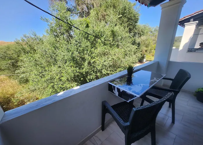 Lucia Апарт-отель Агиос-Георгиос-Пагон