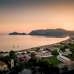 Lucia 3* Agios Georgios Pagon